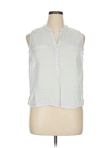 Sfera Sleeveless Button-Down Shirt (view 1)