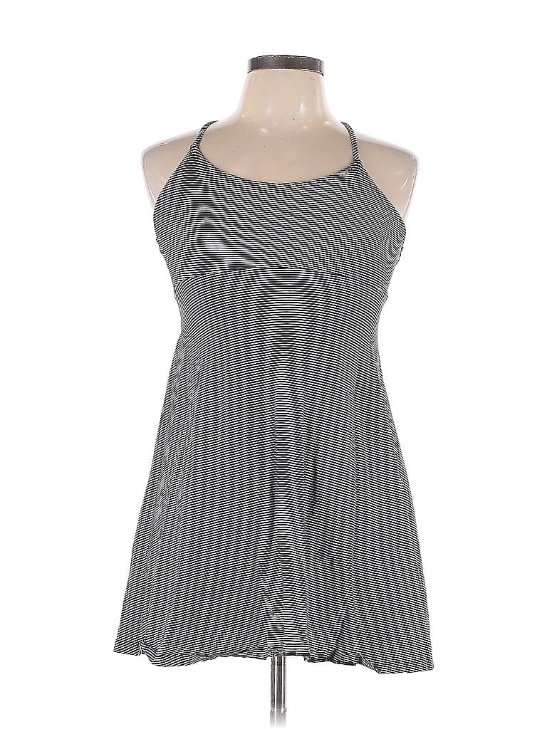 Pre-owned Old Navy Tank Top Gray Halter Neckline Tops
