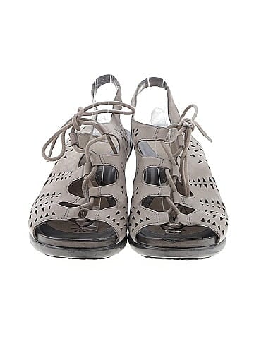 ABEO Heels (view 2)