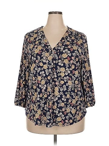 TWO by Vince Camuto 3/4 Sleeve Blouse (view 1)