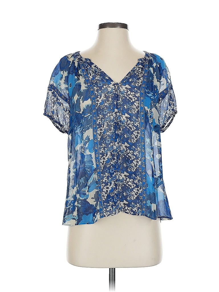 Click to view more detailed imagery on our partner's website Pre-owned Joie Short Sleeve Silk Top Blue Plunge Neckline Tops