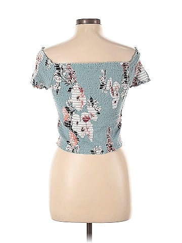 Kendall & Kylie Short Sleeve Top (view 2)