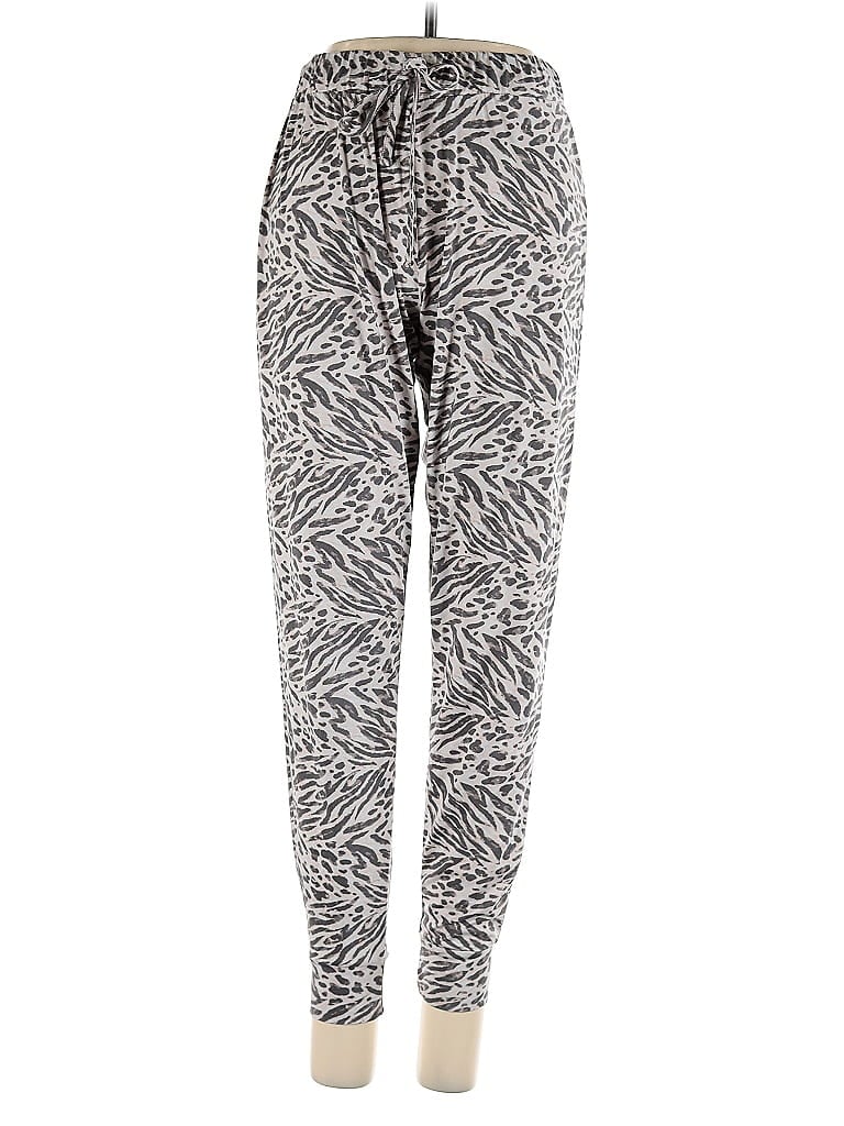 Click to view more detailed imagery on our partner's website Pre-owned Tahari Casual Pants In Silver