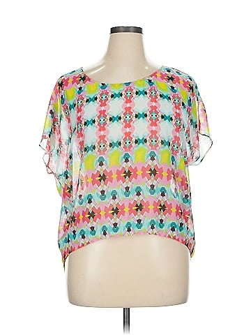 Bisou Bisou Short Sleeve Blouse (view 1)
