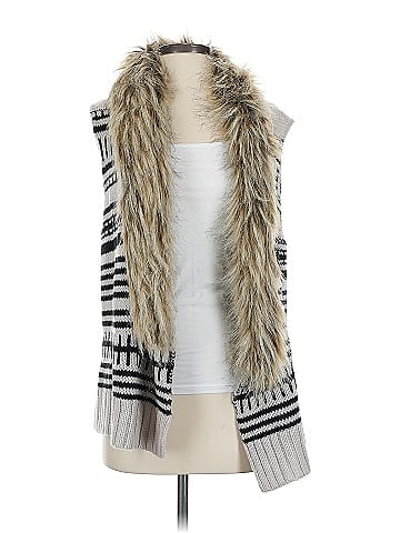 BB Dakota Sweater Vest (view 1)