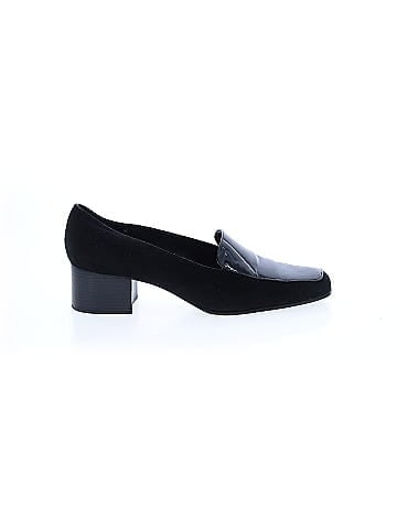 Etienne Aigner Flats (view 1)