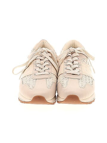 Baretraps Sneakers (view 2)