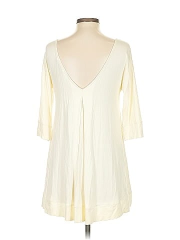 Three Dots 3/4 Sleeve T-Shirt (view 2)