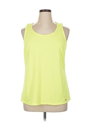Gap Fit Sleeveless T-Shirt (view 1)