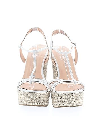 Chinese Laundry Wedges (view 2)