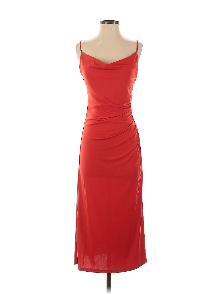 Click to view more detailed imagery on our partner's website Pre-owned H&m Cocktail Dress In Red
