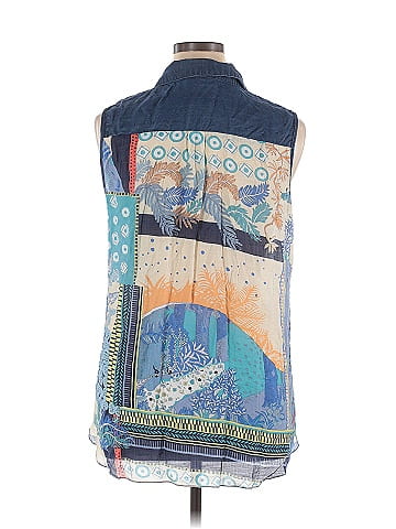 North Style Sleeveless Button-Down Shirt (view 2)
