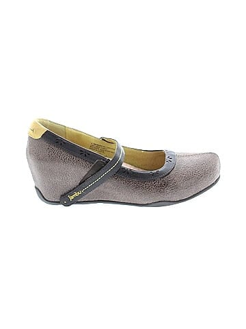 Jambu Wedges (view 1)