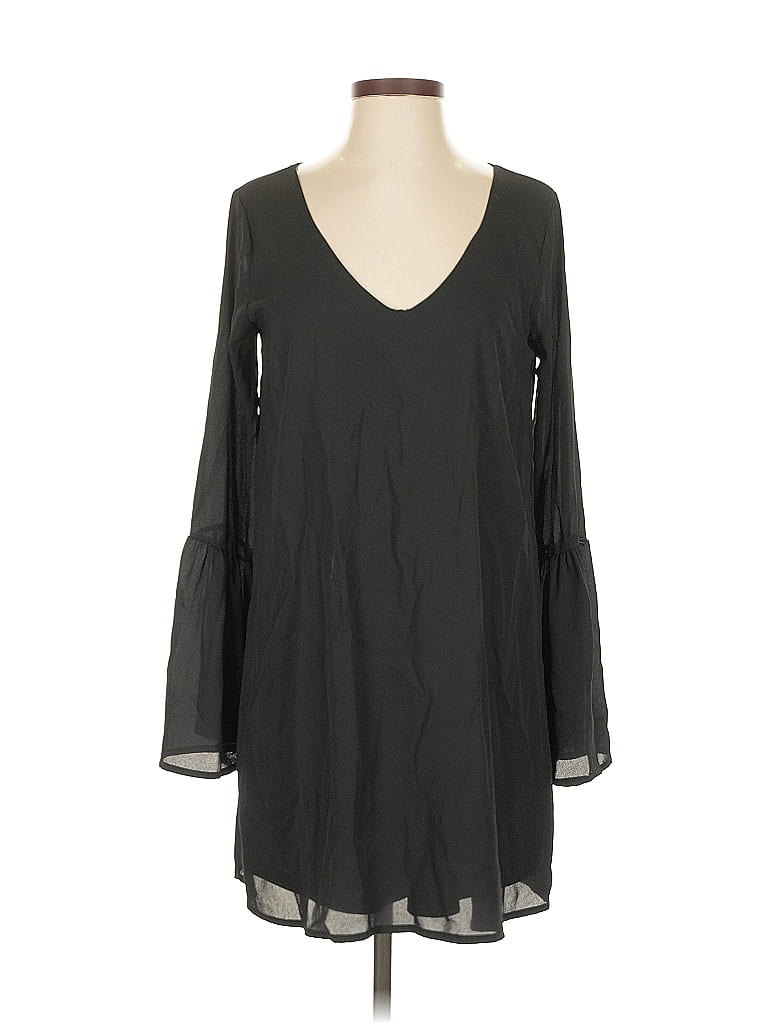Click to view more detailed imagery on our partner's website Pre-owned Lulus Casual Dress In Gray