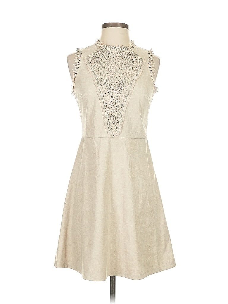 Click to view more detailed imagery on our partner's website Pre-owned Alya Casual Dress In White