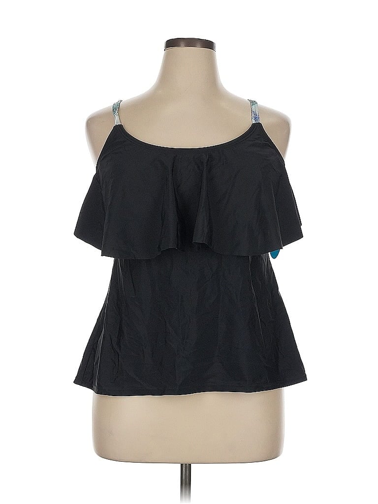 Boutique Sleeveless Top Black Halter Neckline Tops In Black