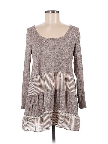 Easel Long Sleeve Top (view 1)