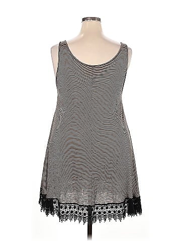a.n.a. A New Approach Sleeveless Top (view 2)