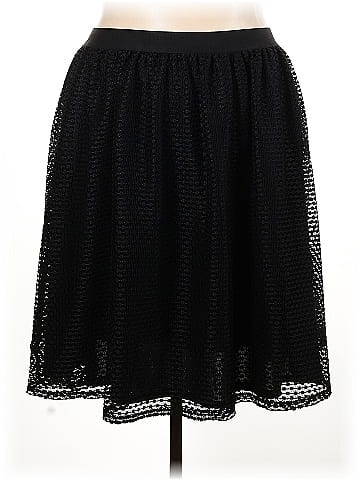 Xhilaration Casual Skirt (view 1)