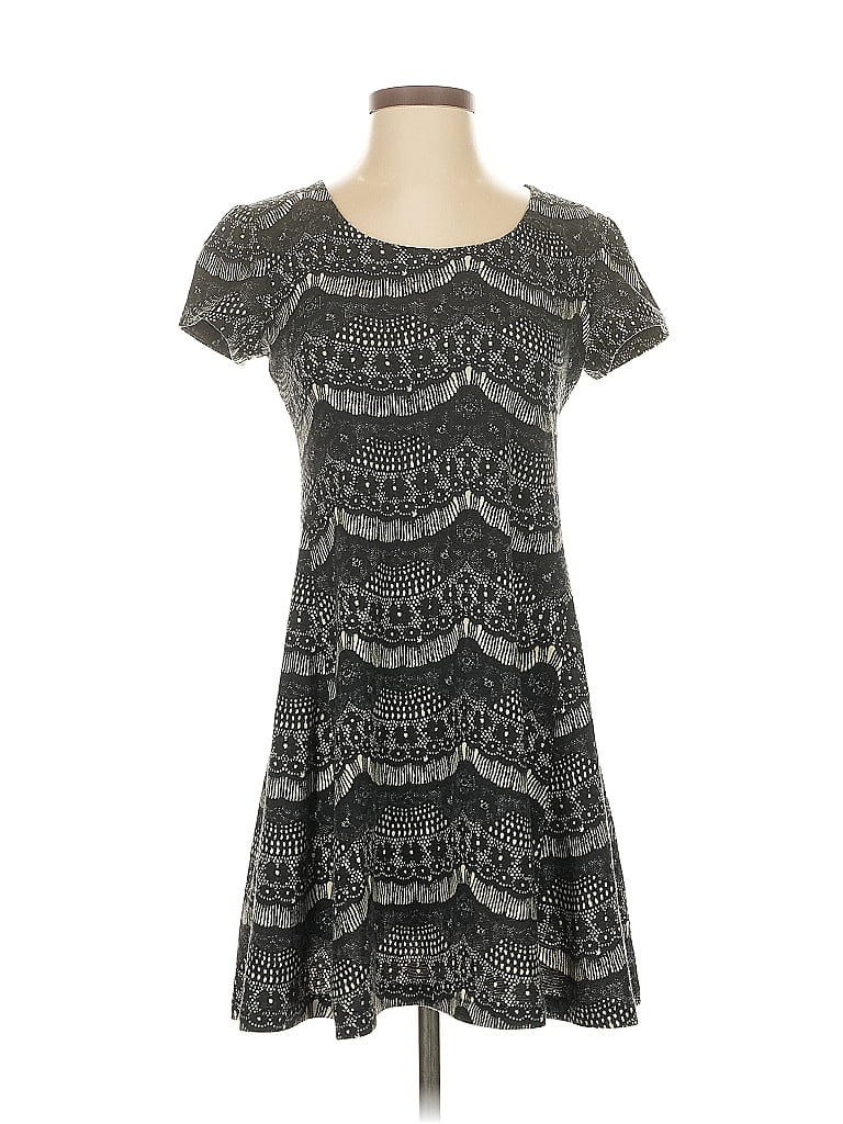 Pre-owned Kimchi Blue Casual Dress In Black