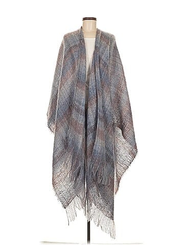 Woven Heart Poncho (view 1)