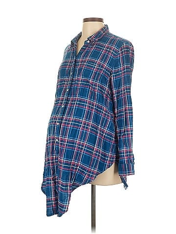 Gap - Maternity Long Sleeve Button-Down Shirt (view 1)