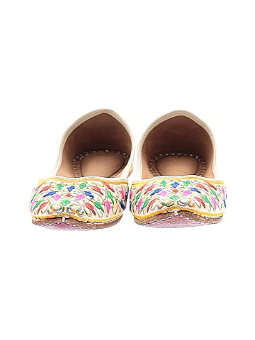 Unbranded Flats (view 2)