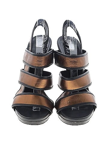 Gucci Heels (view 2)