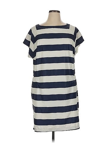 Helly Hansen Casual Dress (view 1)