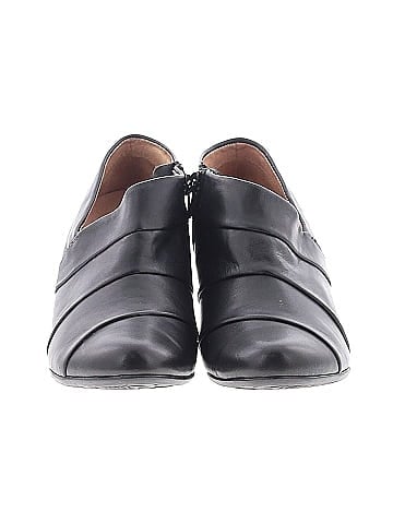 Taos Heels (view 2)
