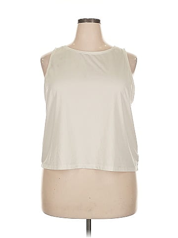 Gap Fit Sleeveless T-Shirt (view 1)