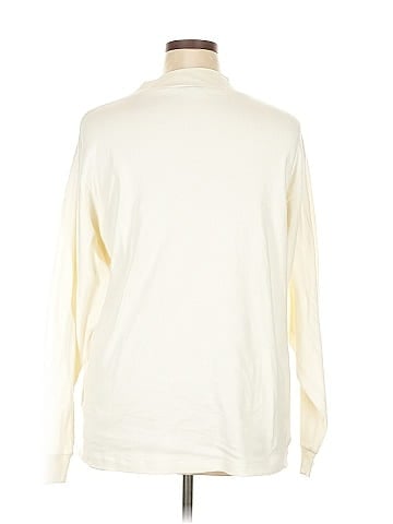 Roundtree & Yorke Sweatshirt (view 2)