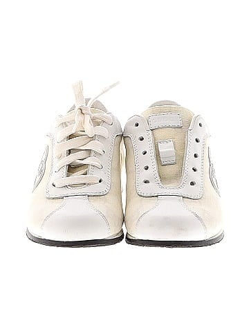 Gucci GG Canvas Sneakers (view 2)