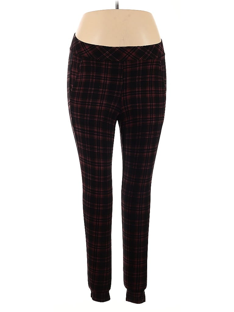 Pre-owned Torrid Casual Pants In Red