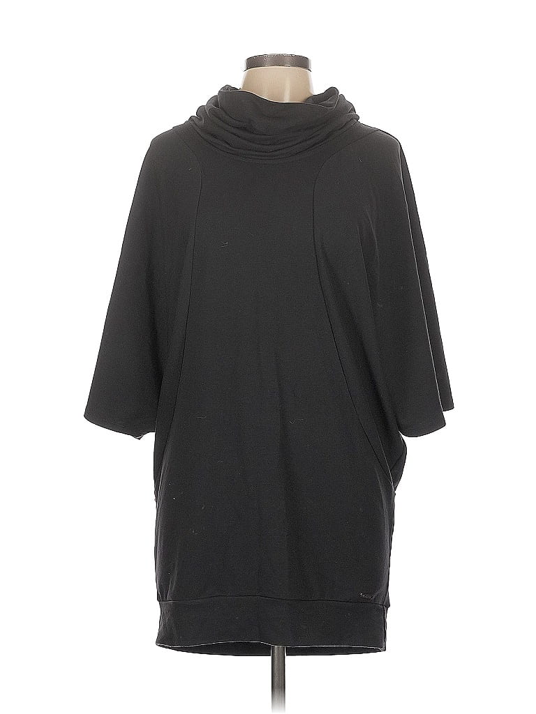 Pre-owned Zobha Poncho In Black