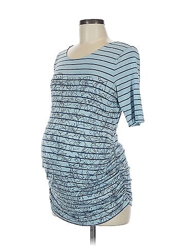 Jessica Simpson Maternity Short Sleeve T-Shirt (view 1)