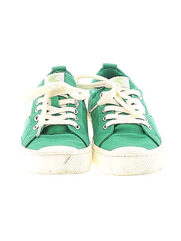 Cariuma Sneakers (view 2)