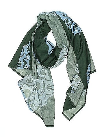 Hie Scarf (view 1)