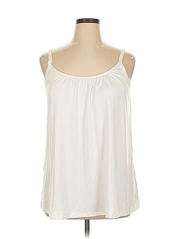 32 Degrees Tank Top (view 1)