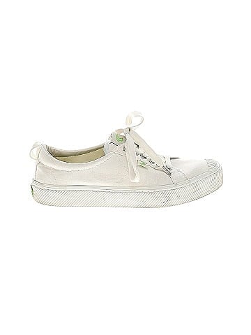 Cariuma Sneakers (view 1)