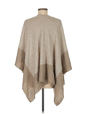 Pretty Persuasions Poncho (view 2)