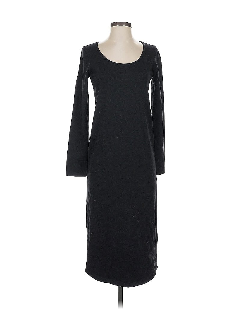 Click to view more detailed imagery on our partner's website Pre-owned Monrow Casual Dress In Black