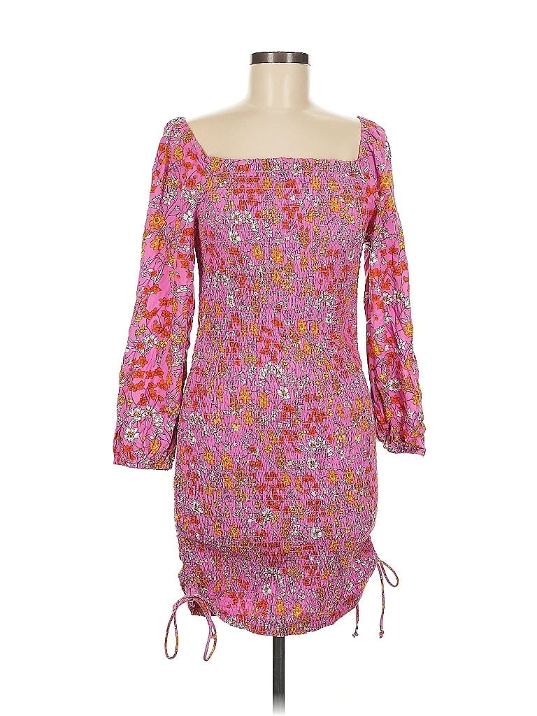 Click to view more detailed imagery on our partner's website Pre-owned Jessica Simpson Cocktail Dress In Pink