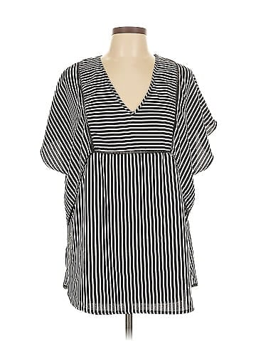 Xhilaration Short Sleeve Blouse (view 1)