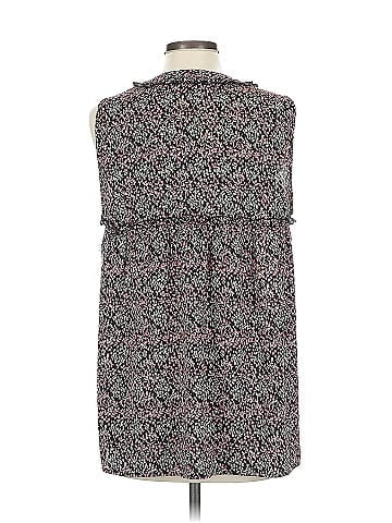 Pleione Sleeveless Blouse (view 2)