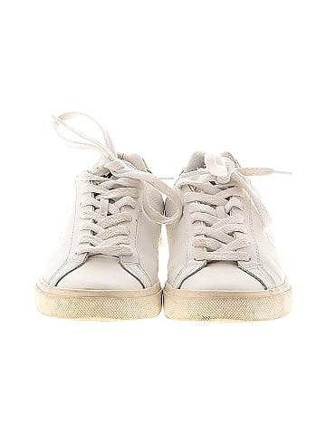 VEJA Sneakers (view 2)