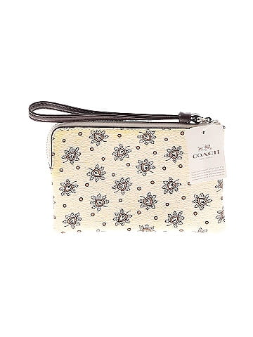 Coach Wristlet (view 2)