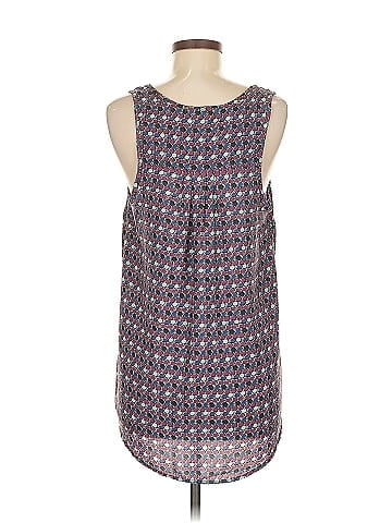 Pleione Sleeveless Top (view 2)