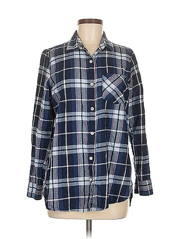 Old Navy Long Sleeve Button-Down Shirt (view 1)