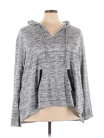 LIVI Active 3/4 Sleeve T-Shirt (view 1)